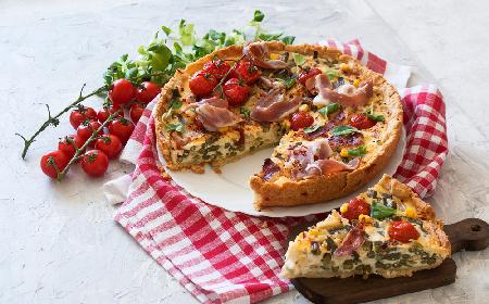 Warzywna tarta na kruchym cieście twarożkowym