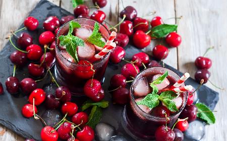 Lemoniada wiśniowa - jak przygotować orzeźwiającą lemoniadę z wiśni?