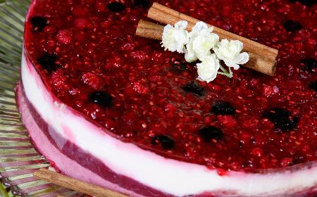 Sernik na zimno z jogurtu mascarpone