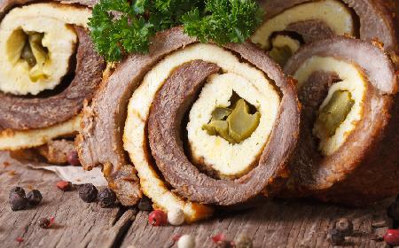 Pieczeń wołowa faszerowana jajecznicą