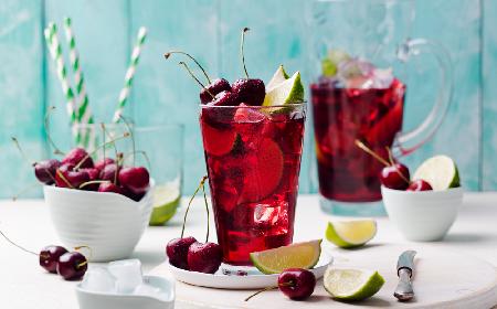 Lemoniada czereśniowa: orzeźwiający napój z czereśni
